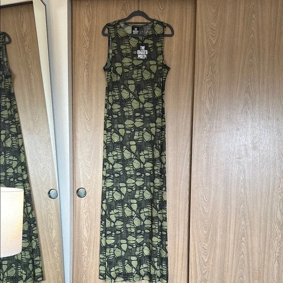 The Ragged Priest Moss Maxi Dress Sleeveless - Picture 5 of 6